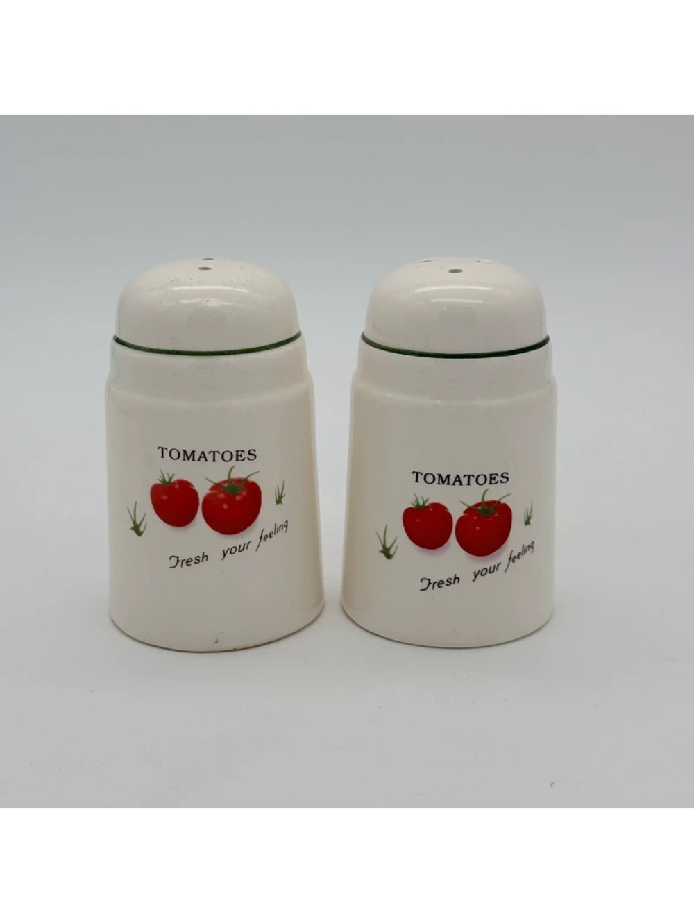 Salt and Pepper Shaker Set Tomatoes